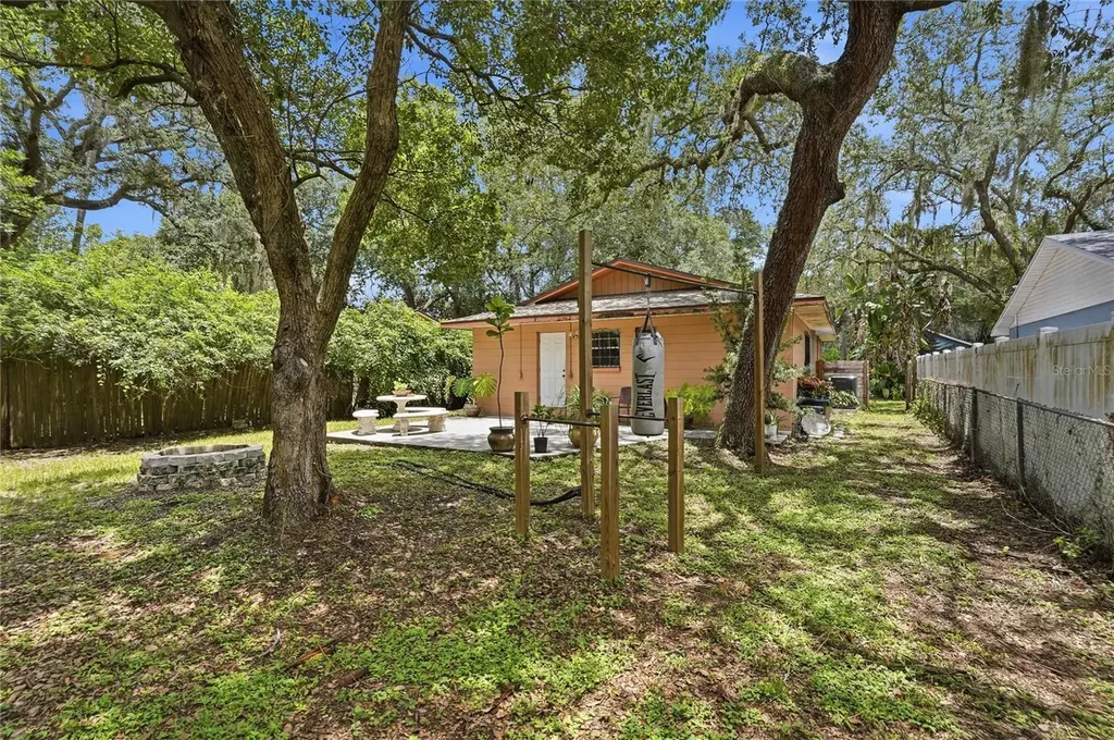 12922 N Albany Avenue Tampa FL 33612