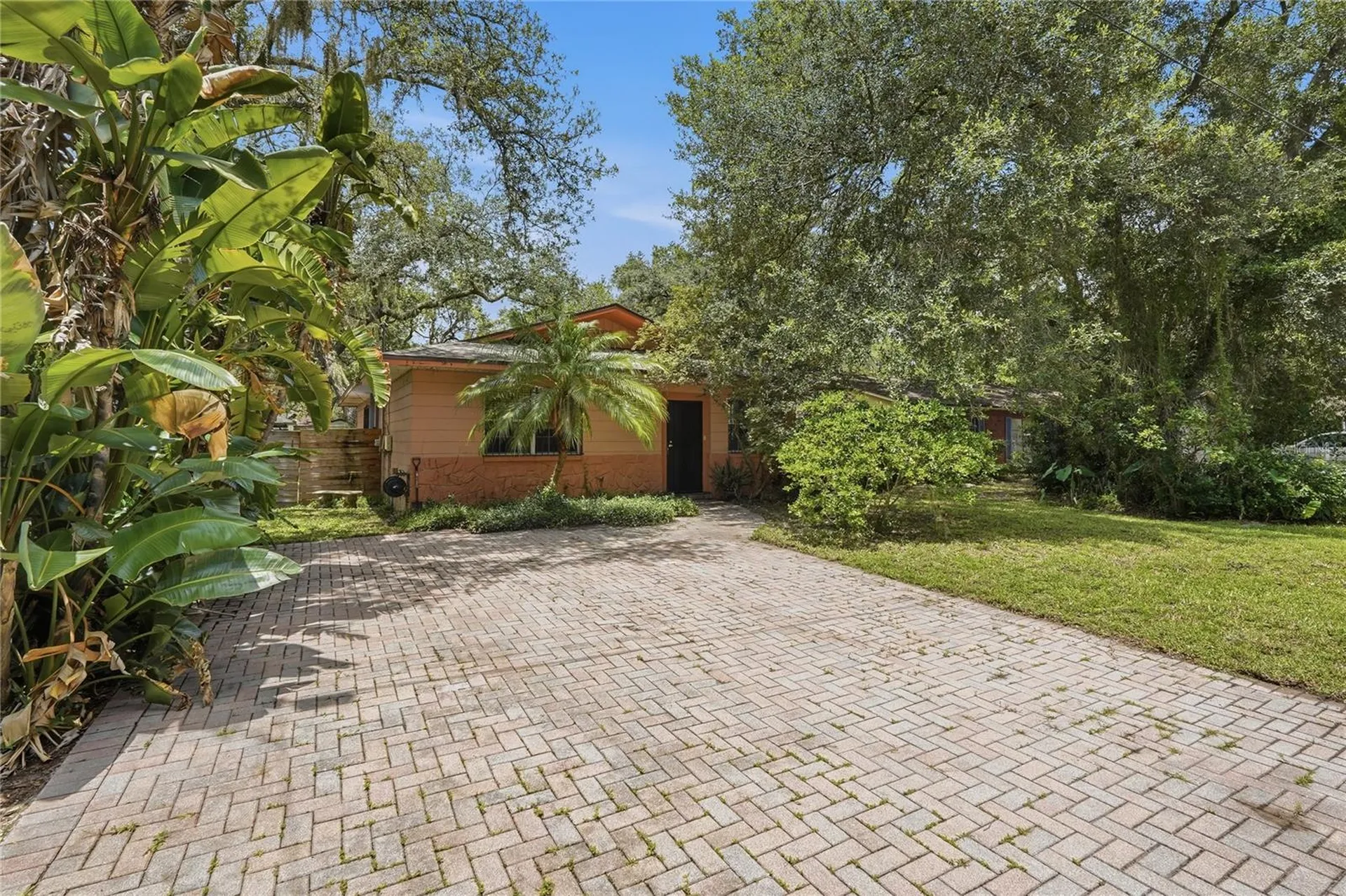 12922 N Albany Avenue Tampa FL 33612