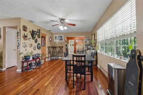 12922 N Albany Avenue Tampa FL 33612