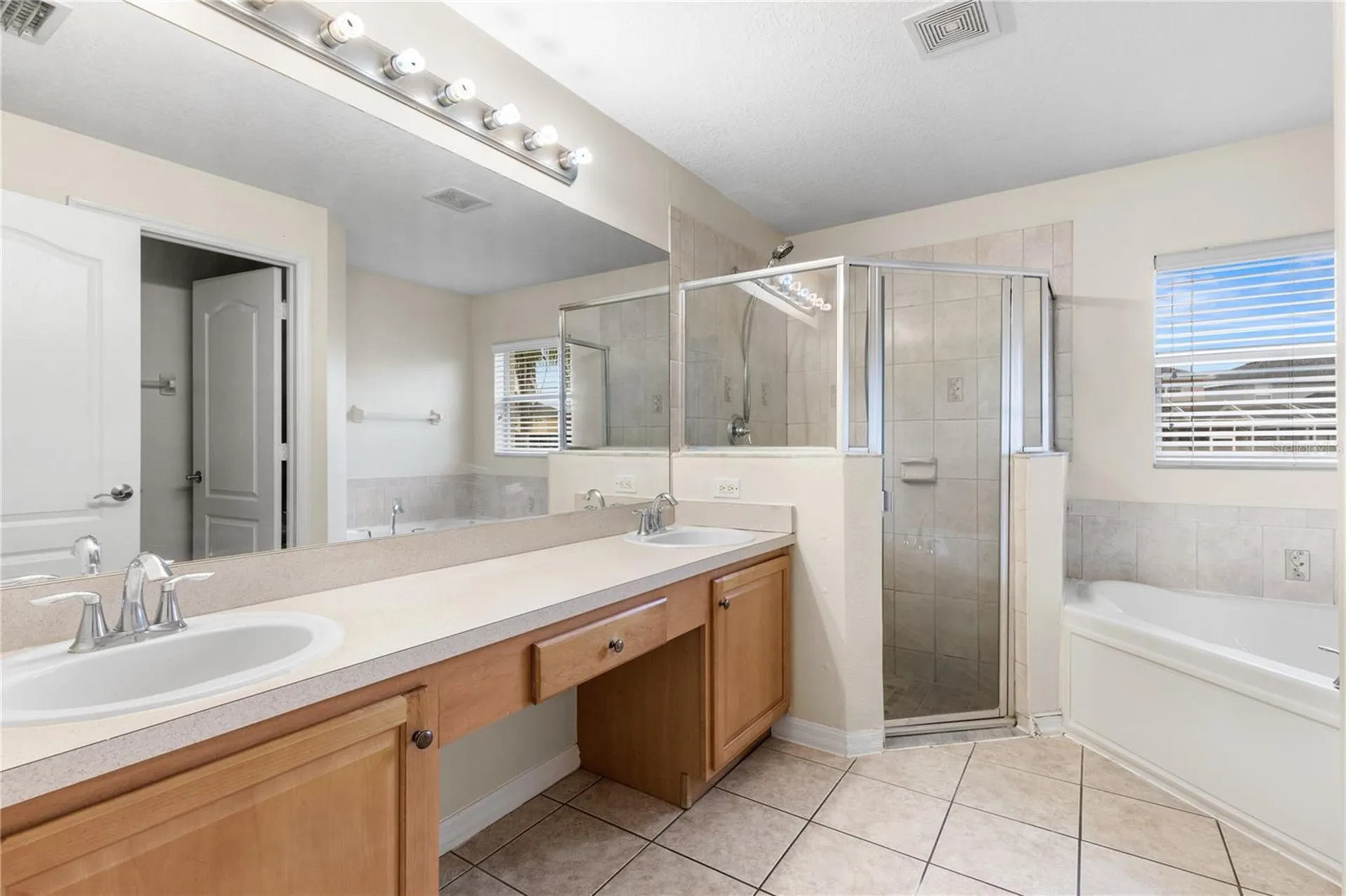 20011 Nob Oak Avenue Tampa FL 33647