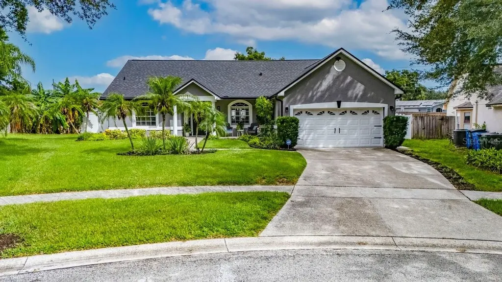 829 Greenbelt Circle Brandon FL 33510
