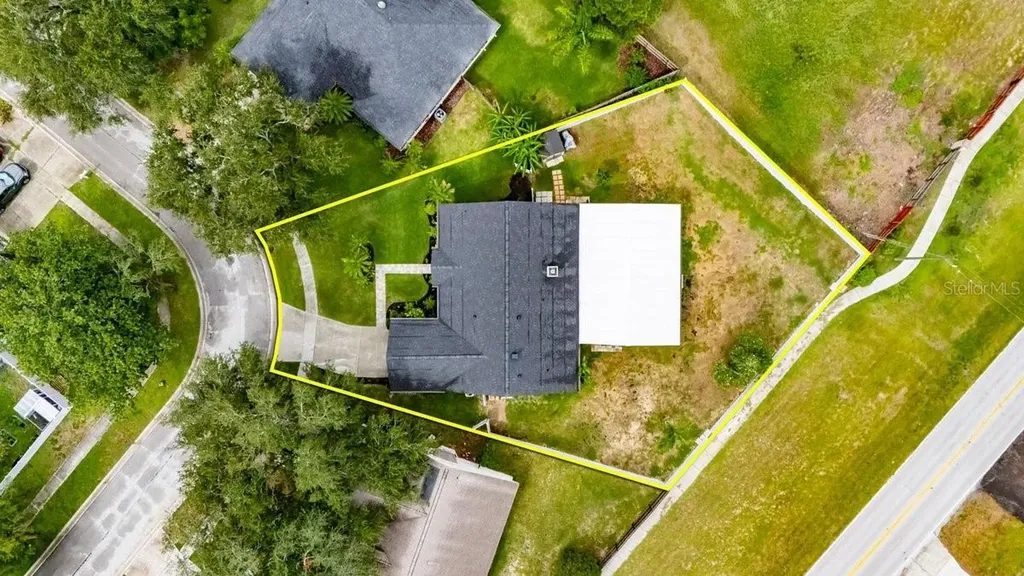 829 Greenbelt Circle Brandon FL 33510