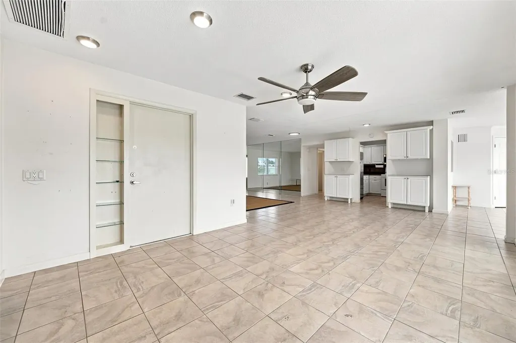 1811 Milford Circle Sun City Center FL 33573