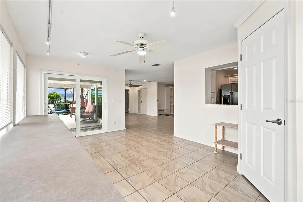 1811 Milford Circle Sun City Center FL 33573