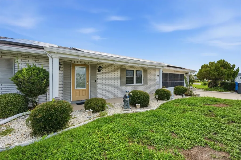 1811 Milford Circle Sun City Center FL 33573