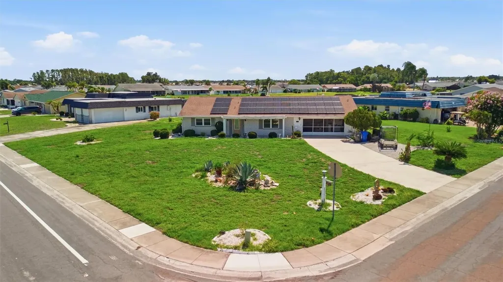 1811 Milford Circle Sun City Center FL 33573