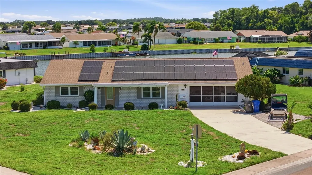 1811 Milford Circle Sun City Center FL 33573