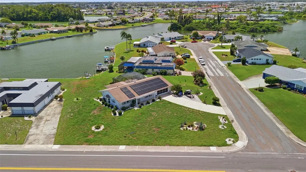1811 Milford Circle Sun City Center FL 33573