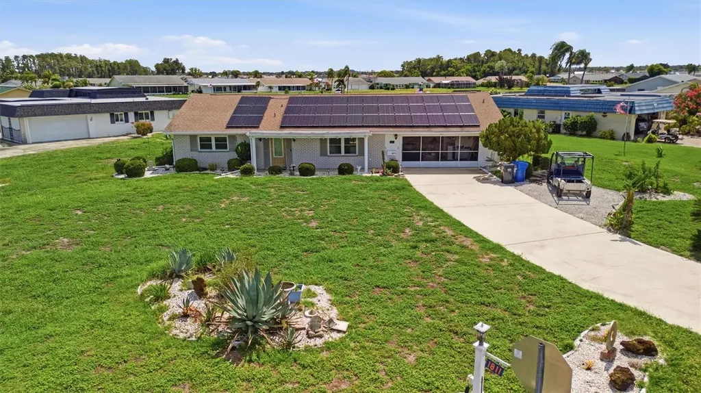 1811 Milford Circle Sun City Center FL 33573