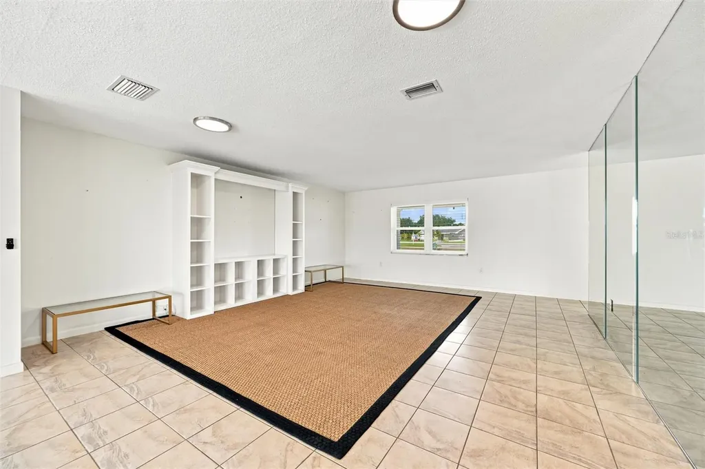 1811 Milford Circle Sun City Center FL 33573