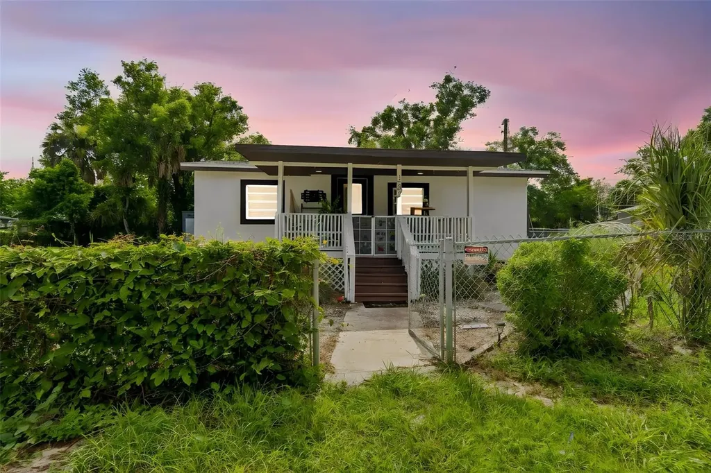 1202 E Annie Street Tampa FL 33612