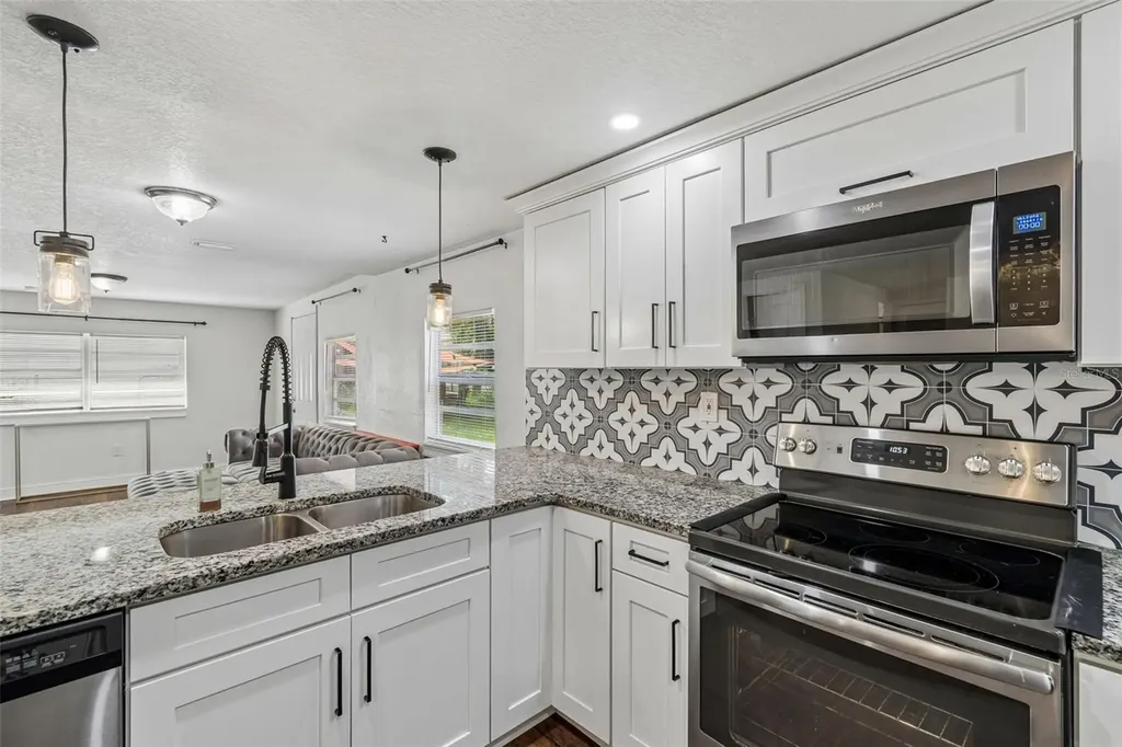 1202 E Annie Street Tampa FL 33612