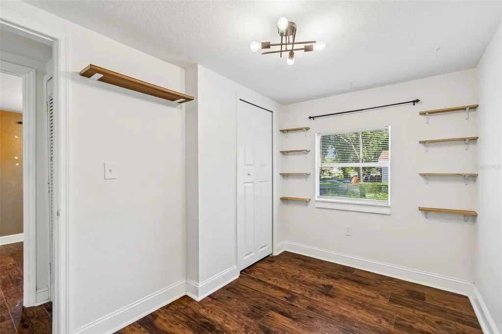 1202 E Annie Street Tampa FL 33612