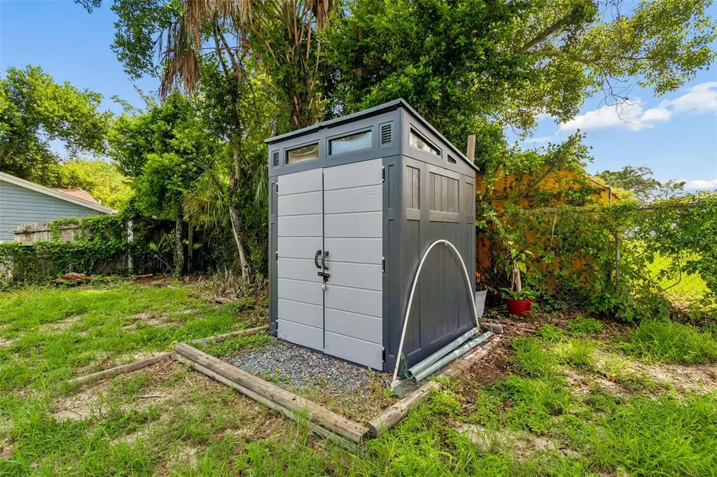 1202 E Annie Street Tampa FL 33612