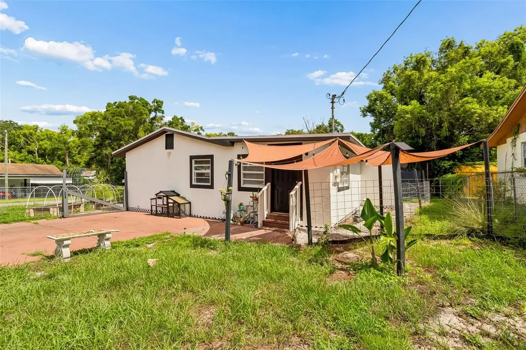 1202 E Annie Street Tampa FL 33612