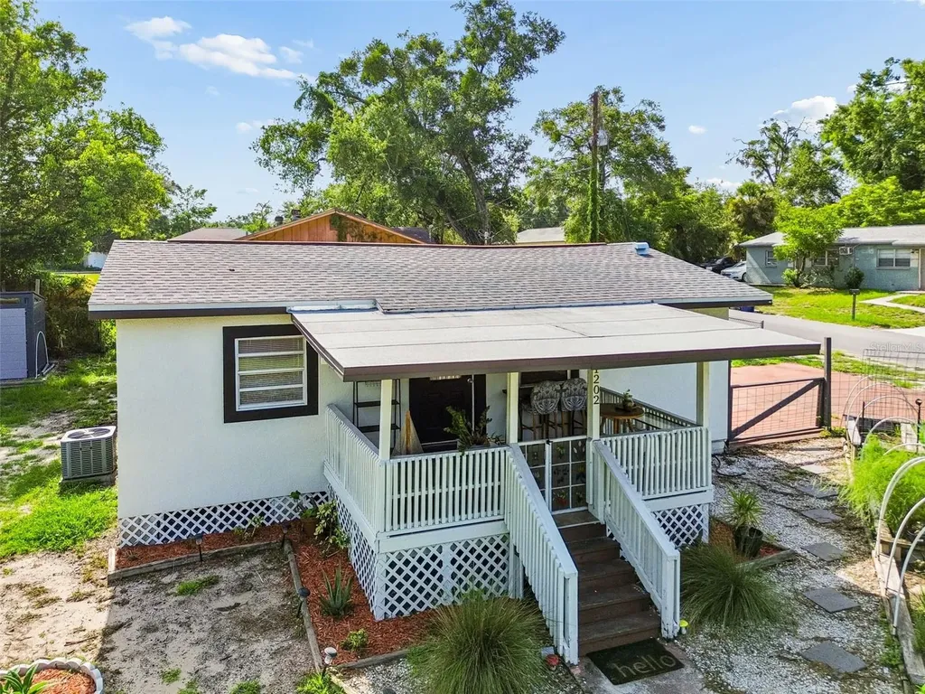 1202 E Annie Street Tampa FL 33612
