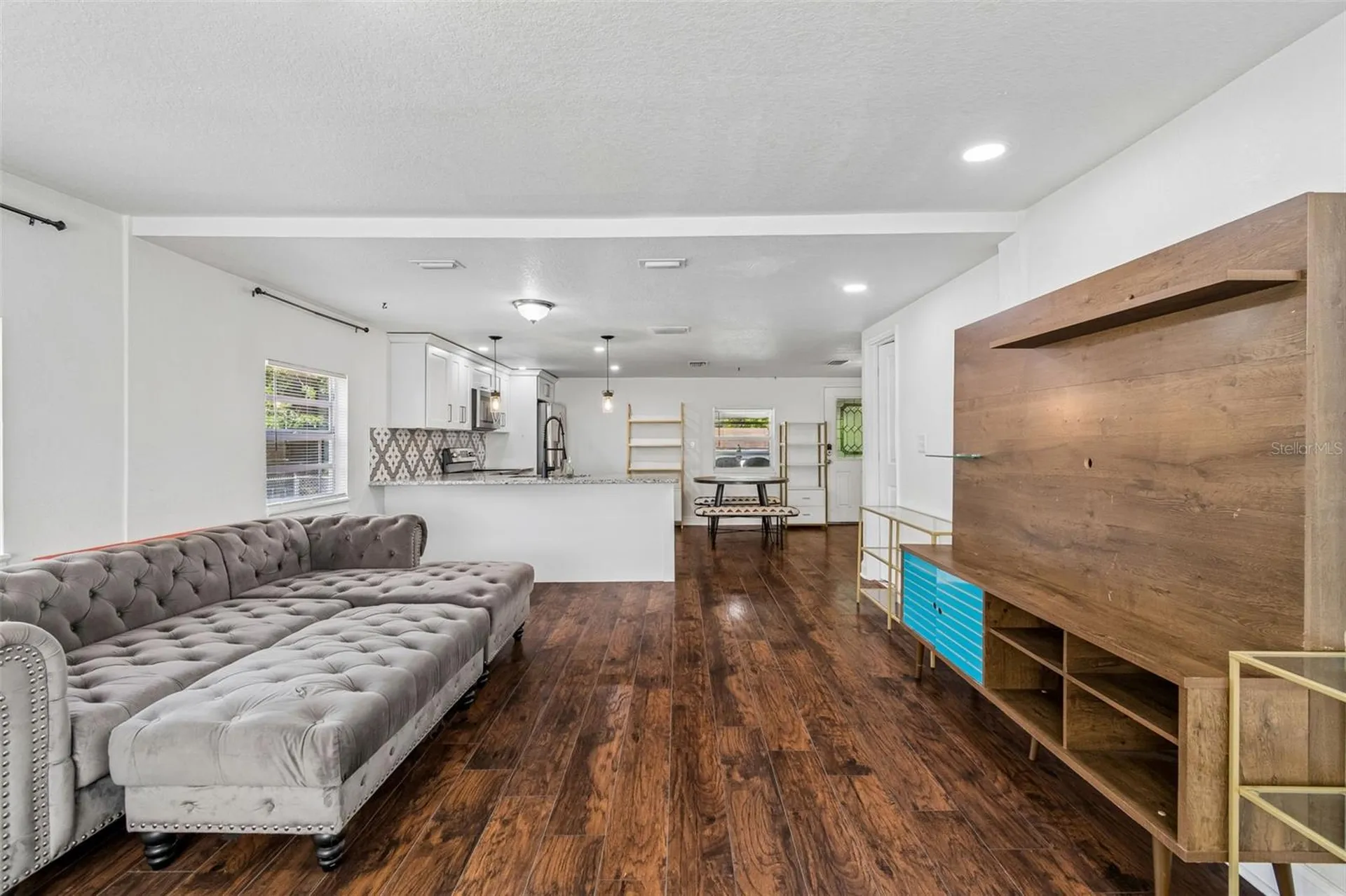 1202 E Annie Street Tampa FL 33612