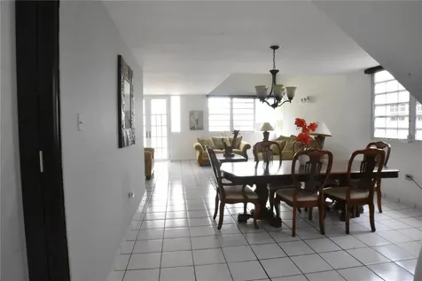 Estancias De Bairoa Calle Miramelinda Caguas PR 00725