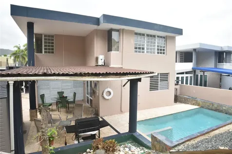 Estancias De Bairoa Calle Miramelinda Caguas PR 00725