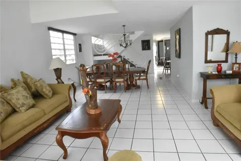 Estancias De Bairoa Calle Miramelinda Caguas PR 00725