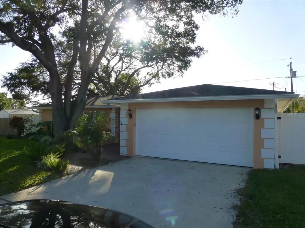 752 Patricia Avenue Dunedin FL 34698
