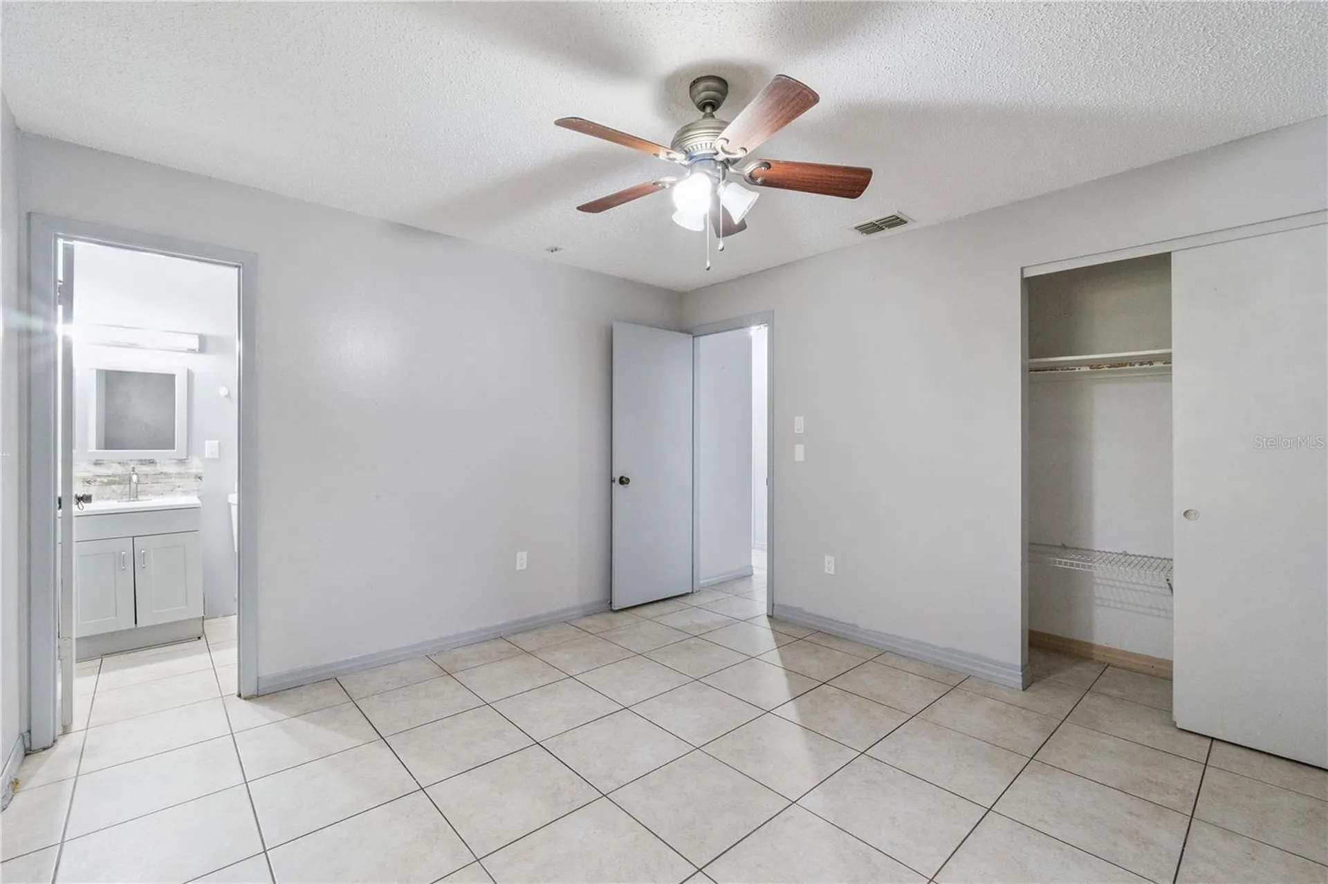 25 Lake Villa Way Kissimmee FL 34743