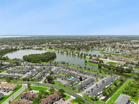 25 Lake Villa Way Kissimmee FL 34743