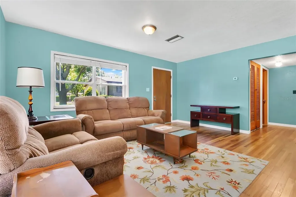 2418 E Jersey Avenue Orlando FL 32806