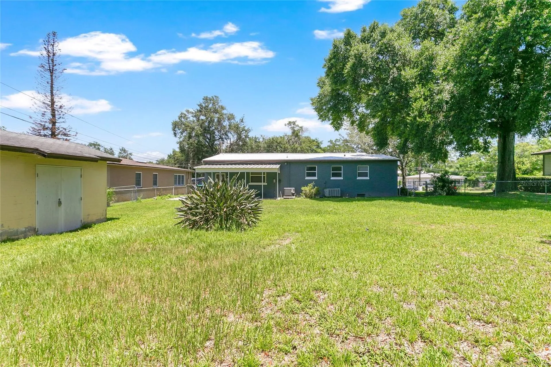 2418 E Jersey Avenue Orlando FL 32806