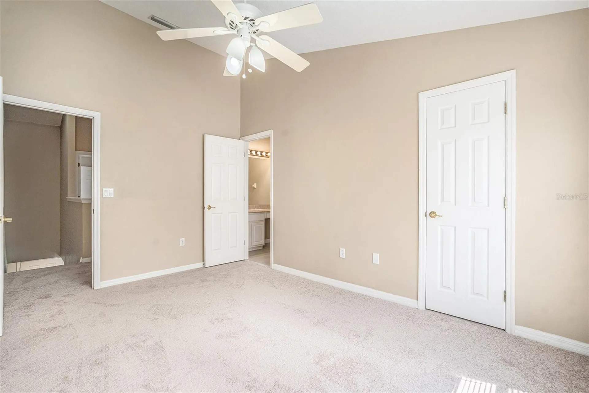 11676 Declaration Drive Tampa FL 33635