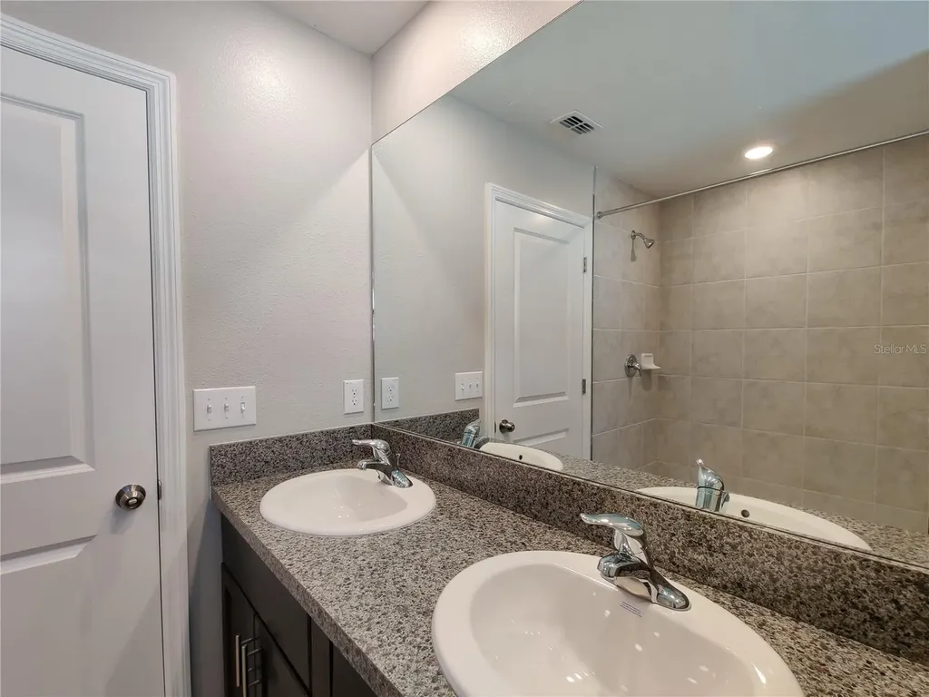 4710 Norman Oak Place Tampa FL 33619