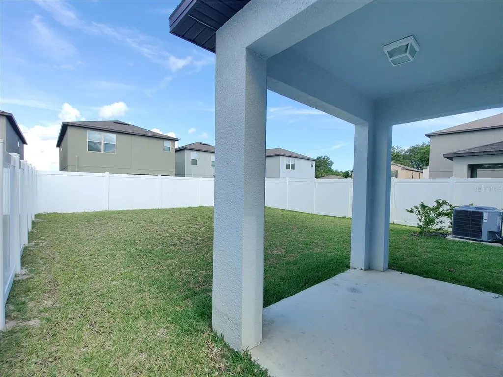 4710 Norman Oak Place Tampa FL 33619