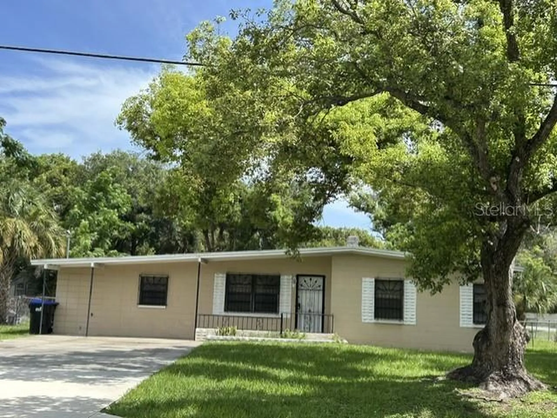 1915 Morning Drive Orlando FL 32809