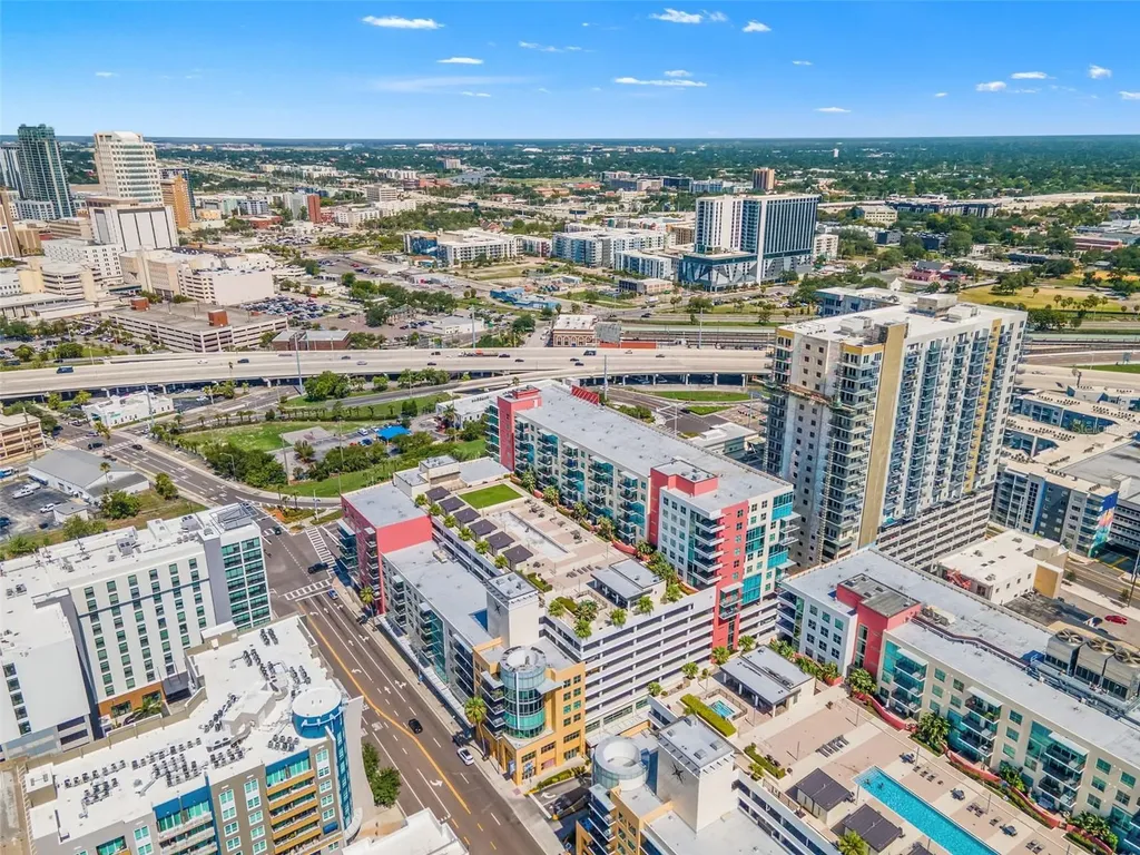 1120 E Kennedy Boulevard Tampa FL 33602