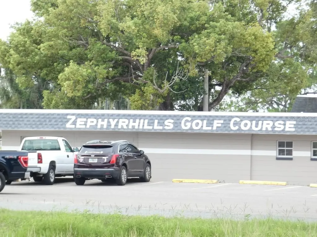 4801 Airport Road Zephyrhills FL 33542