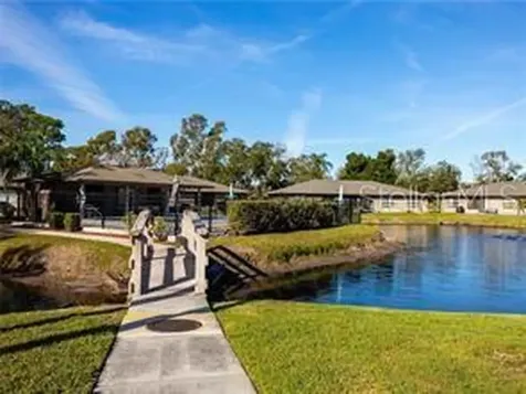 5323 11th St Circle E Bradenton FL 34203