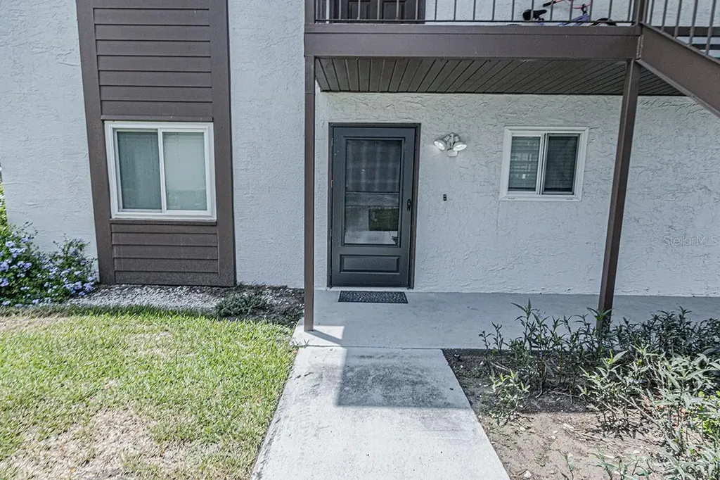 39132 County Road 54 Zephyrhills FL 33542