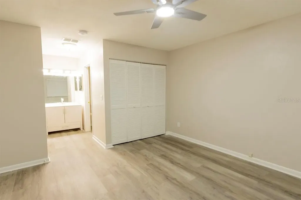 39132 County Road 54 Zephyrhills FL 33542