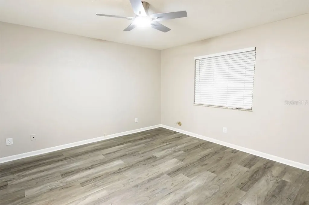 39132 County Road 54 Zephyrhills FL 33542