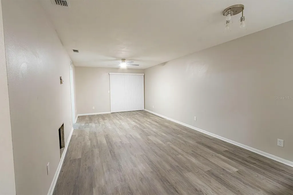 39132 County Road 54 Zephyrhills FL 33542