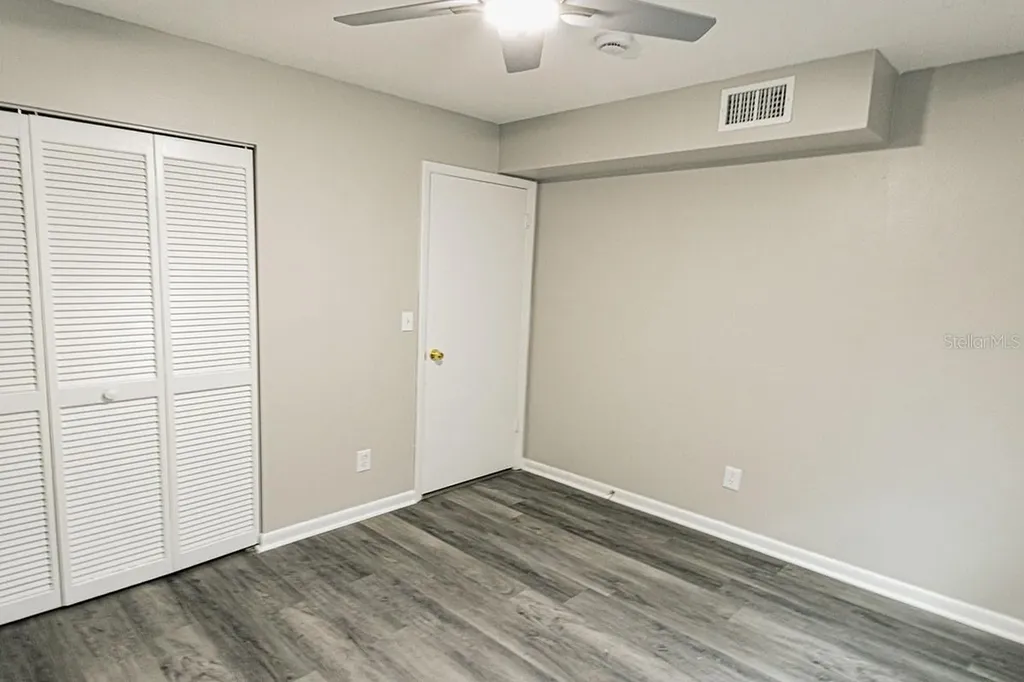 39132 County Road 54 Zephyrhills FL 33542