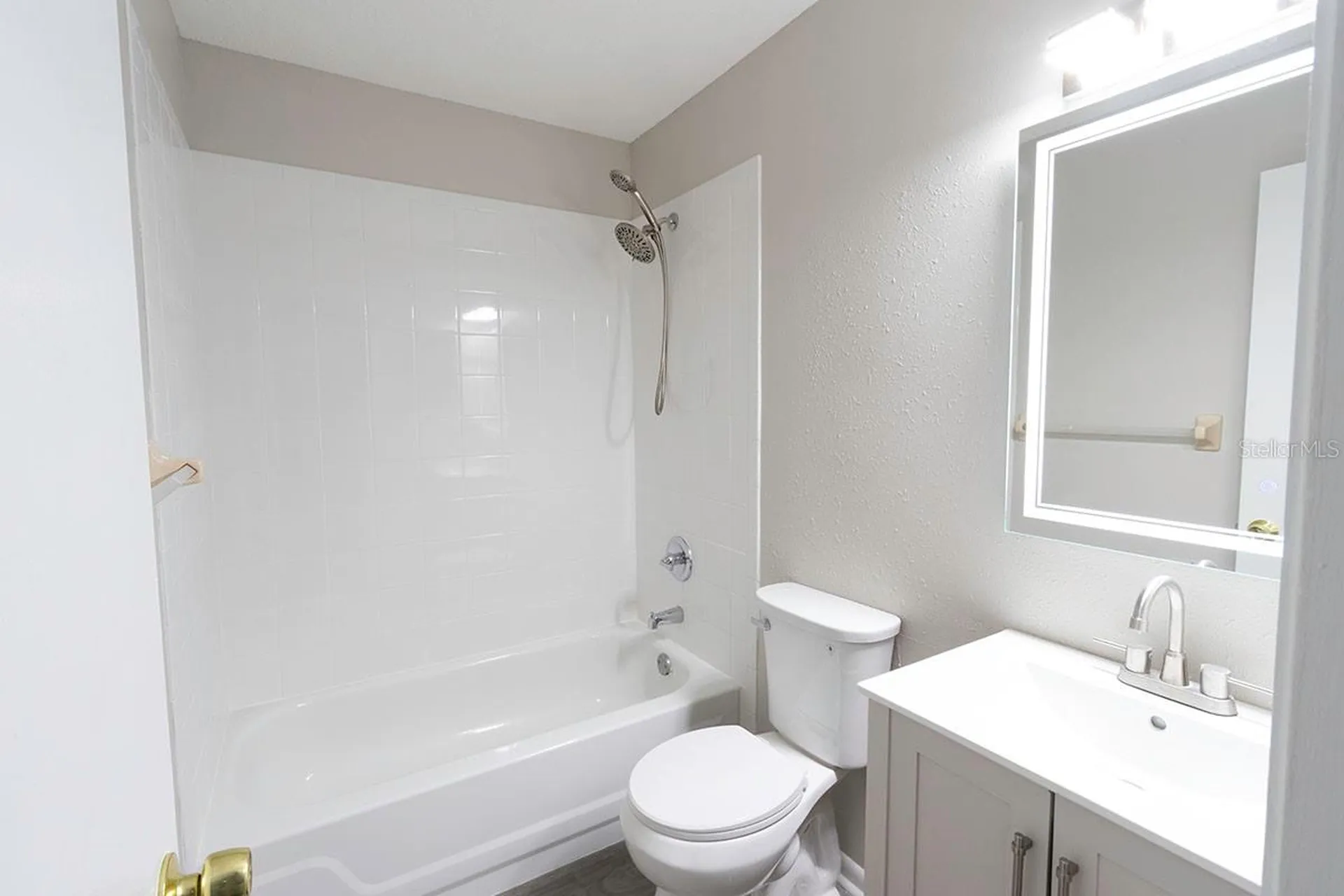 39132 County Road 54 Zephyrhills FL 33542