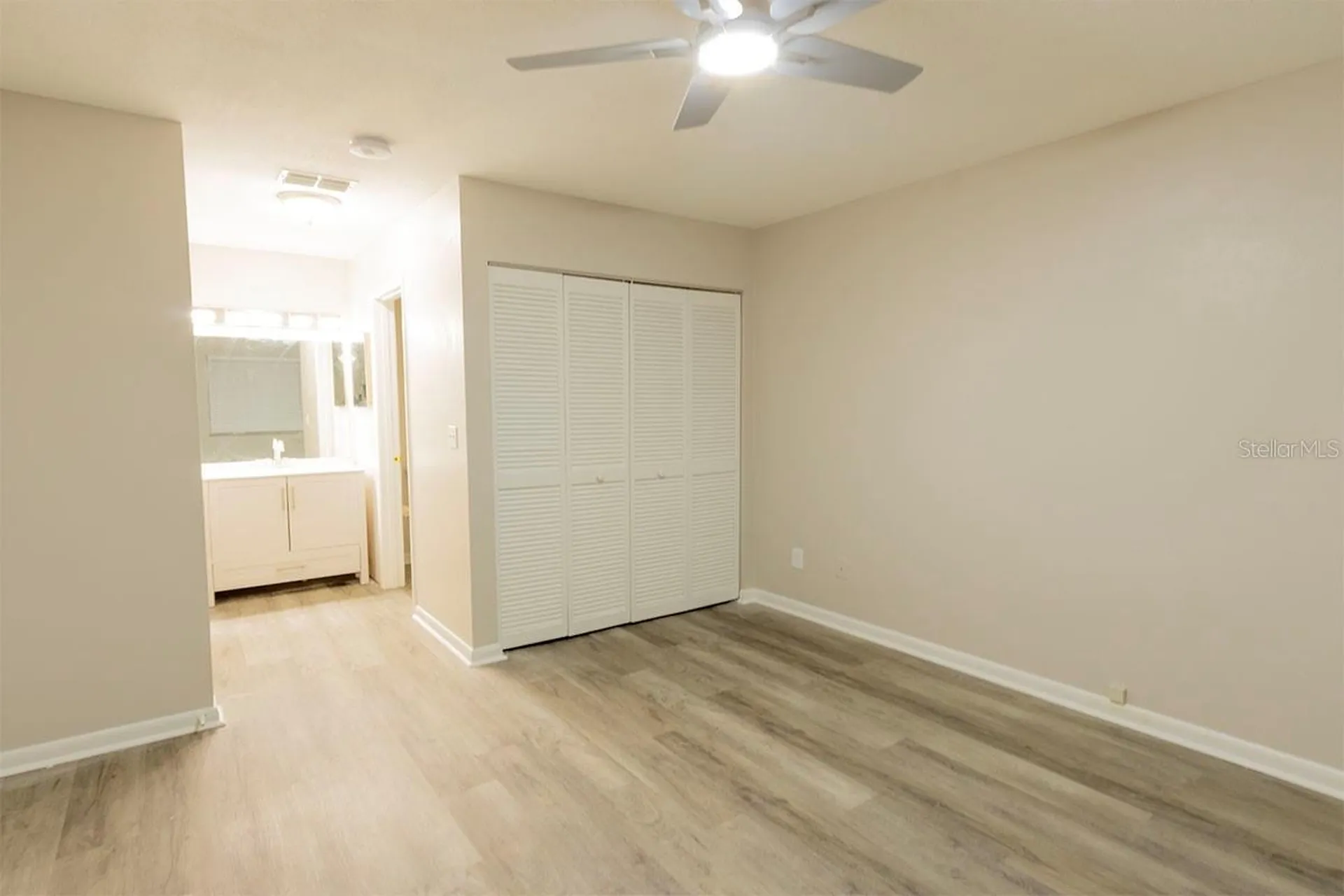 39132 County Road 54 Zephyrhills FL 33542