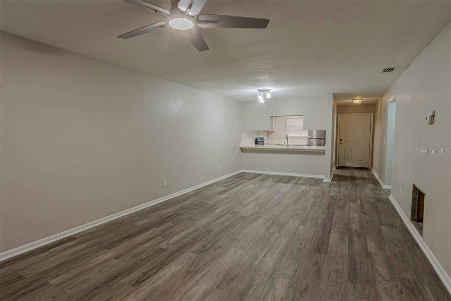 39132 County Road 54 Zephyrhills FL 33542