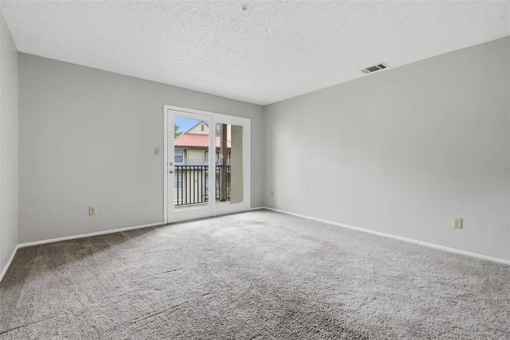 249 Afton Square Altamonte Springs FL 32714