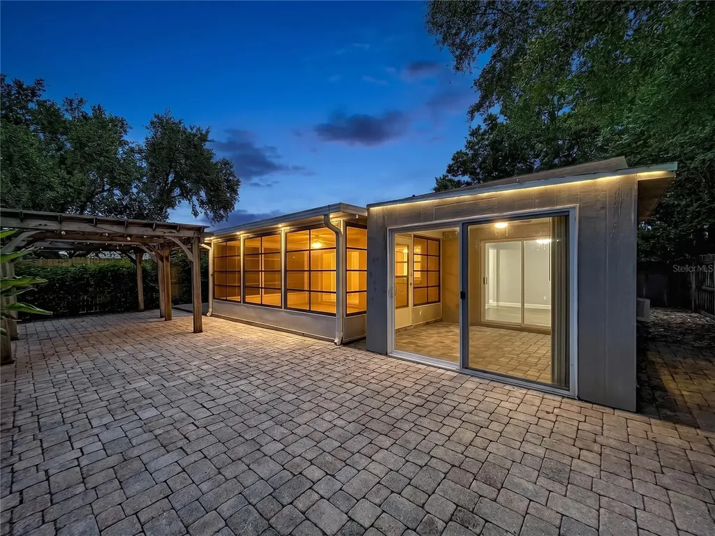 11109 Bramblebrush Street Tampa FL 33624