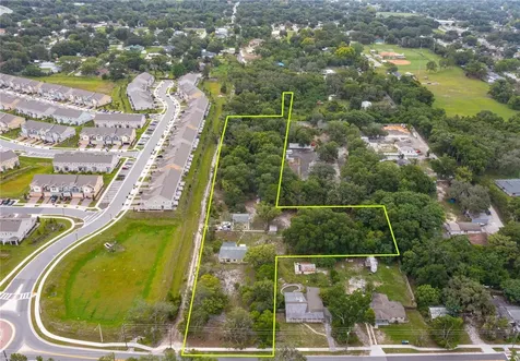 1909 N Lakewood Avenue Ocoee FL 34761