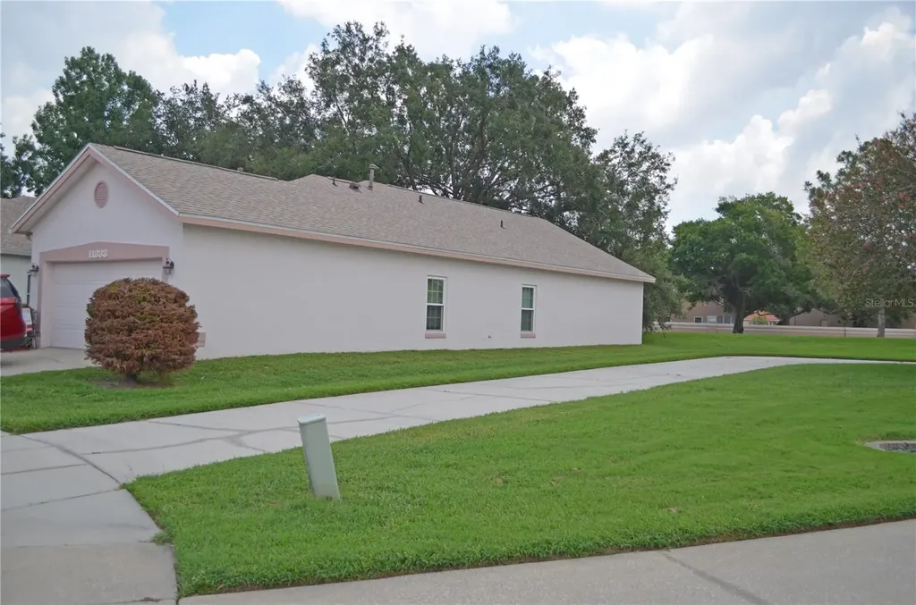 11333 Pink Blossom Court Orlando FL 32821
