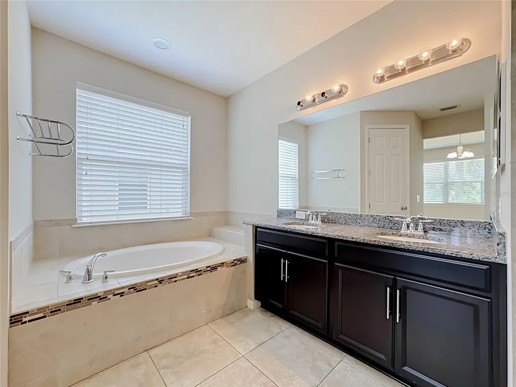 5766 Maypop Circle Sarasota FL 34238