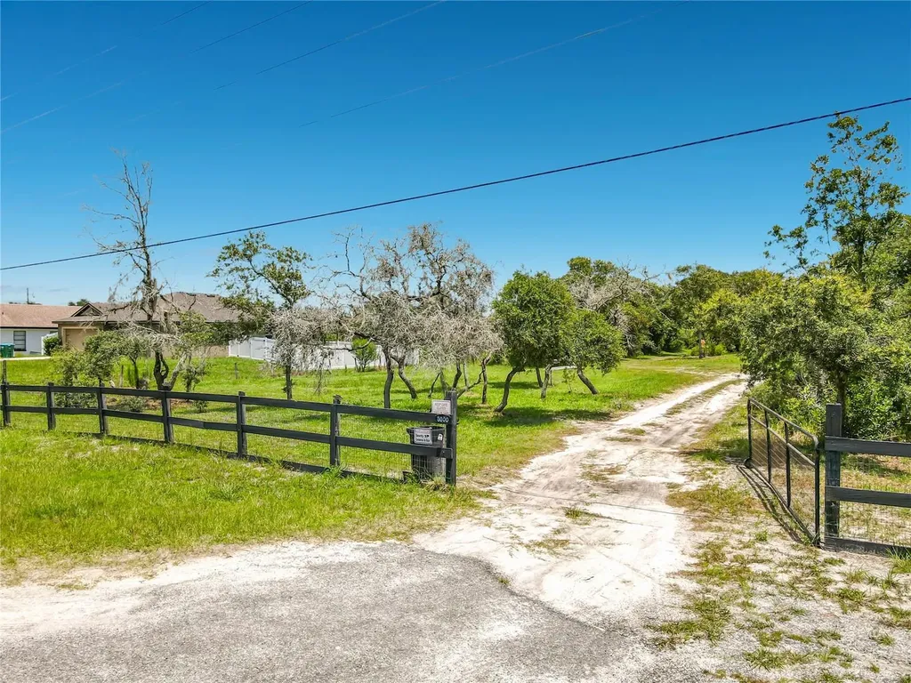 3000 Lockwood Boulevard Deltona FL 32738